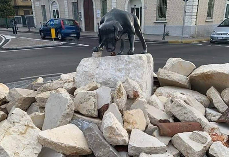 monumento cani soccorritori a Ghedi